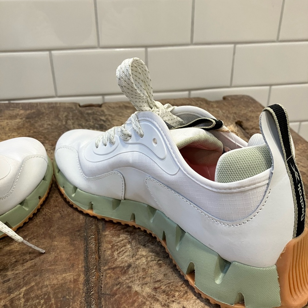Reebok Zig Dynamica G Women's Sneakers - Picture 6 of 13